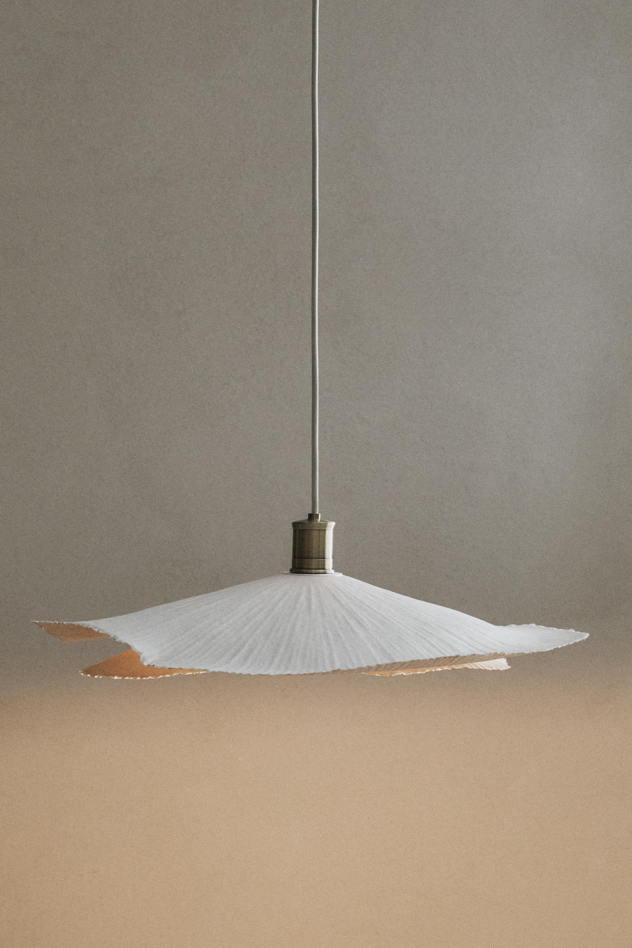 LARGE FLOWER CEILING LAMP